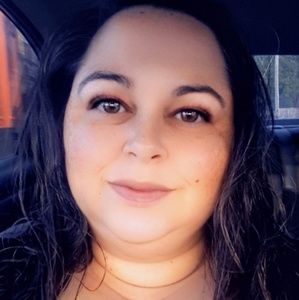 Meet your Posher, Debralee